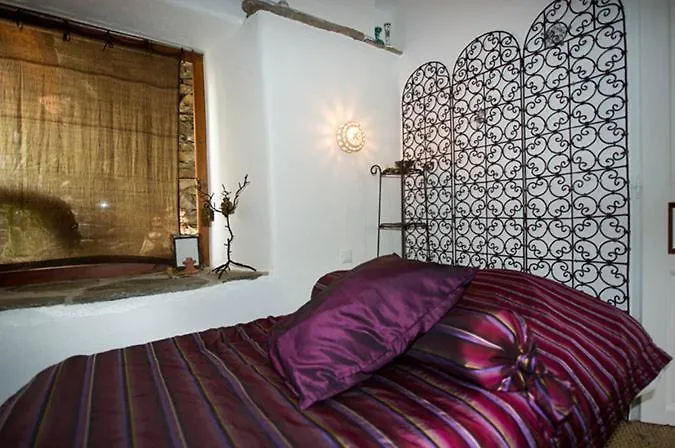 Du Coupetadou Bed & Breakfast Vialas